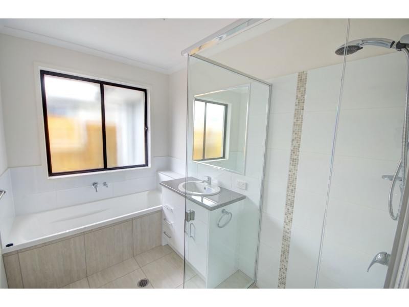 57 Brampton Crescent, BRIGHTWATER, Mountain Creek QLD 4557