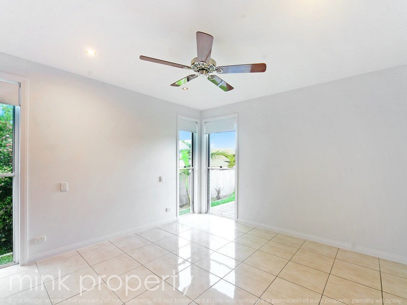 5 ROBUR CRESCENT, BRIGHTWATER, Mountain Creek QLD 4557