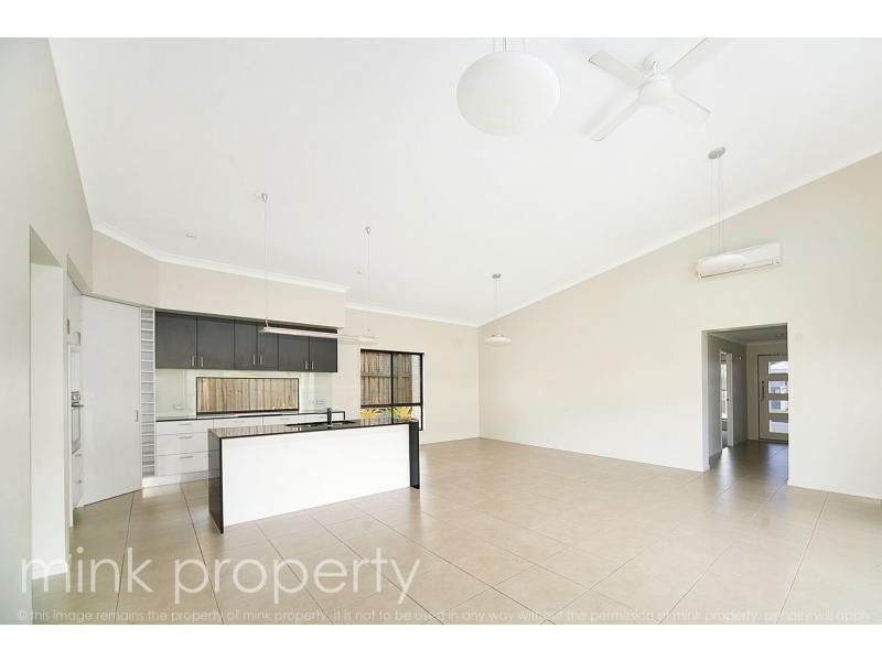 5 OSMANTHUS Close, BRIGHTWATER, Mountain Creek QLD 4557