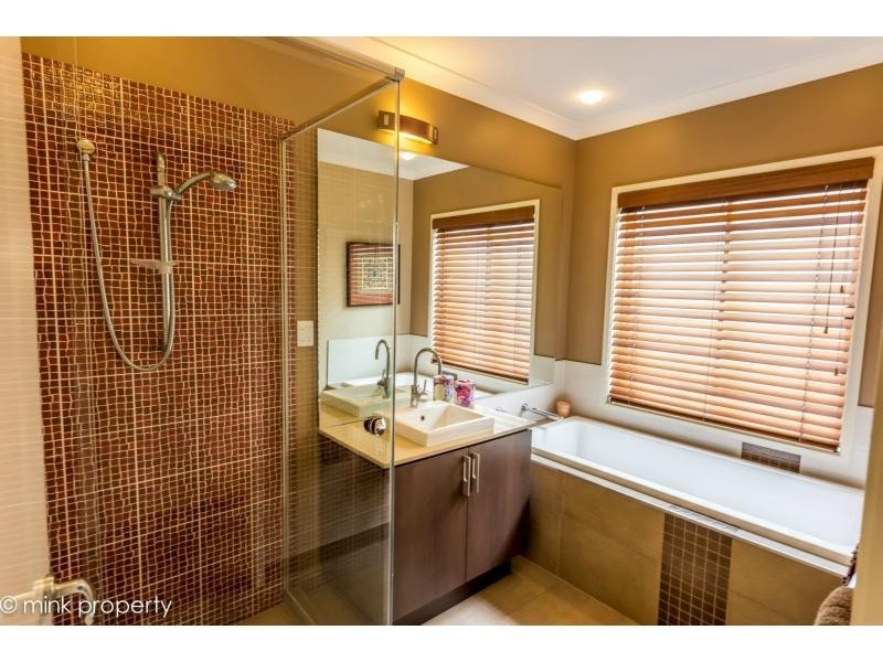 11 PONYTAIL Circuit, BRIGHTWATER, Mountain Creek QLD 4557