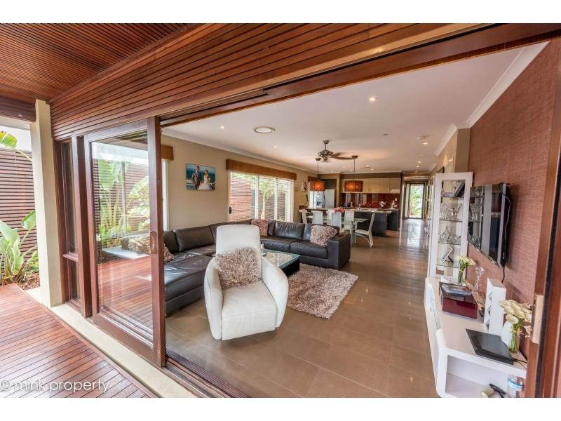11 PONYTAIL Circuit, BRIGHTWATER, Mountain Creek QLD 4557