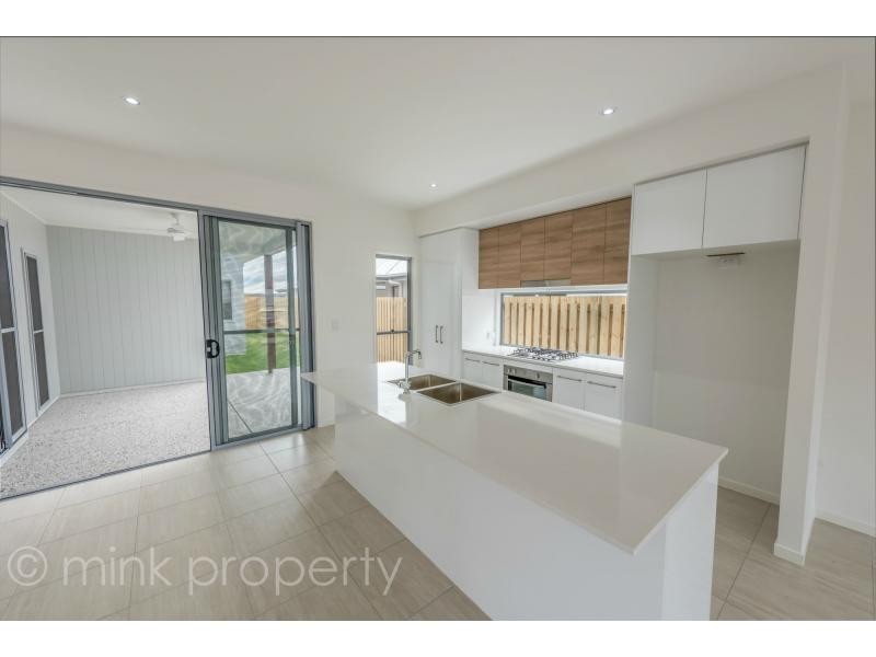 12 Great Keppel Crescent, BRIGHTWATER, Mountain Creek QLD 4557