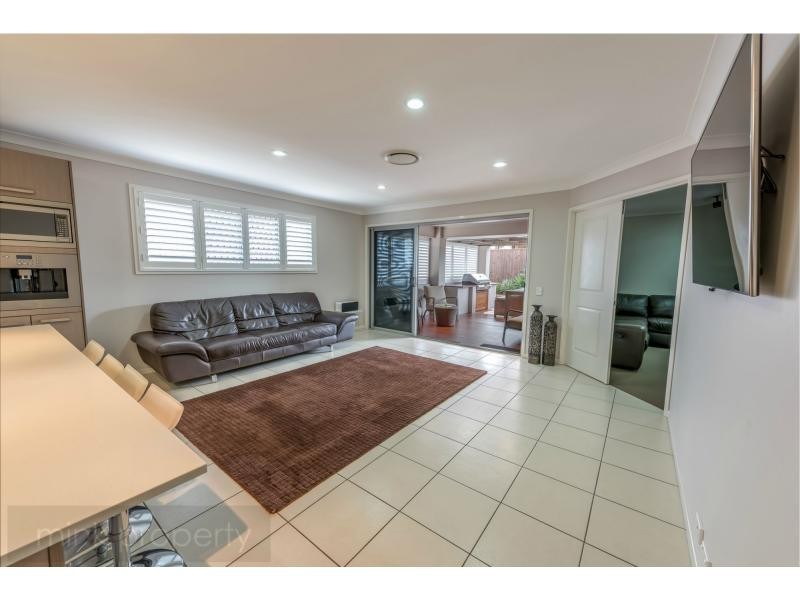 10 MYRTUS Street, BRIGHTWATER, Mountain Creek QLD 4557