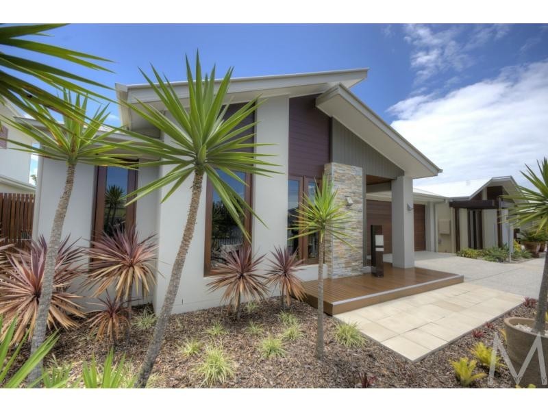 9 PONYTAIL Circuit, BRIGHTWATER, Mountain Creek QLD 4557