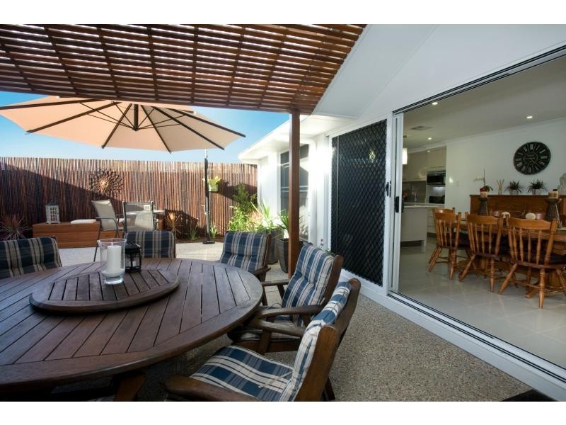 14 Skua Place, BRIGHTWATER, Mountain Creek QLD 4557