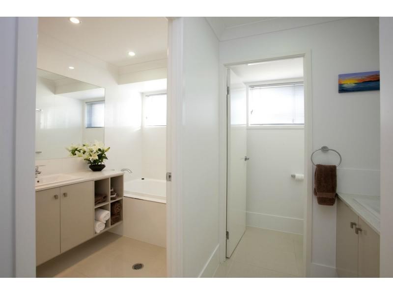 14 Skua Place, BRIGHTWATER, Mountain Creek QLD 4557