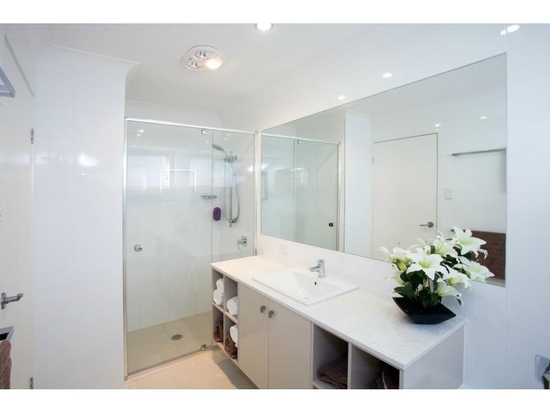 14 Skua Place, BRIGHTWATER, Mountain Creek QLD 4557