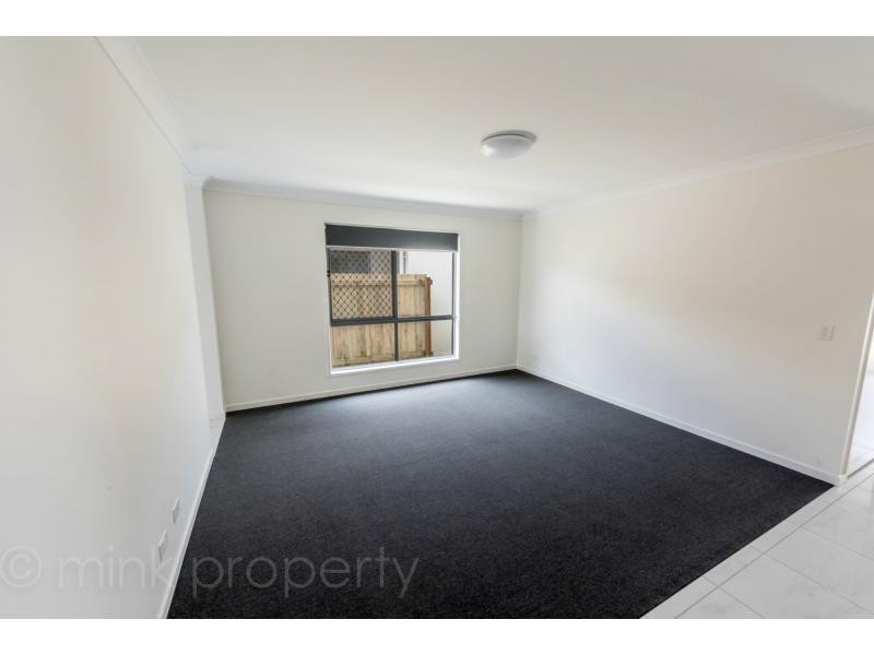 3 Daydream Street, BRIGHTWATER, Mountain Creek QLD 4557