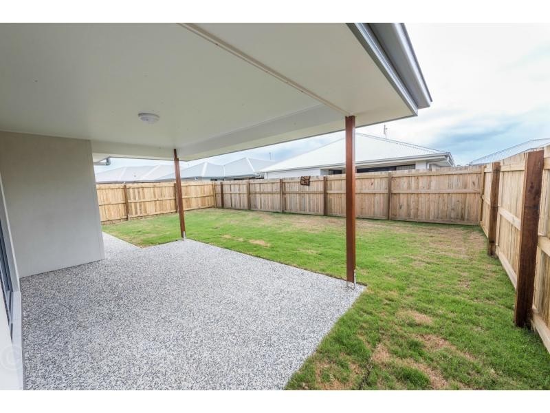 3 Daydream Street, BRIGHTWATER, Mountain Creek QLD 4557