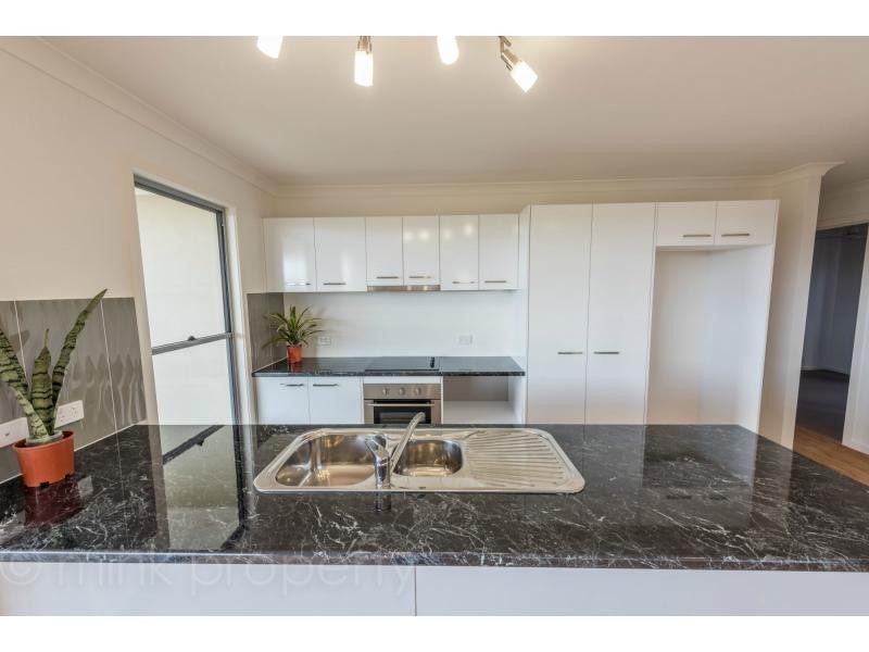 39 Great Keppel Crescent, BRIGHTWATER, Mountain Creek QLD 4557