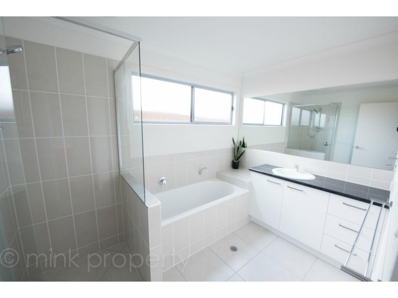 39 Great Keppel Crescent, BRIGHTWATER, Mountain Creek QLD 4557