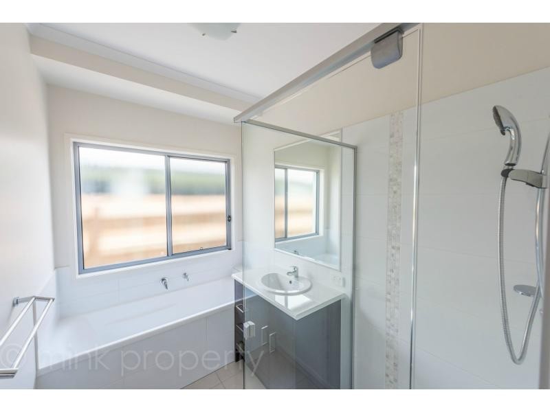 44 Brampton Crescent, Brightwater, Mountain Creek QLD 4557