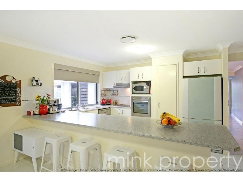 19 CUTTER Street, THE DECKS, Wurtulla QLD 4575