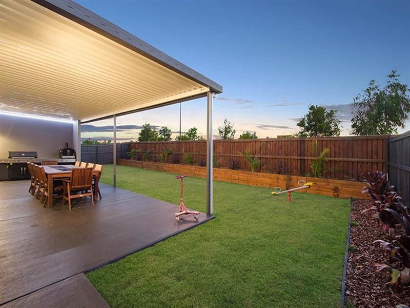 9 Lamatia Drive, Brightwater, Mountain Creek QLD 4557