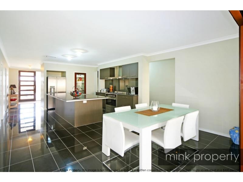 25 Amberjack Street, BRIGHTWATER, Mountain Creek QLD 4557