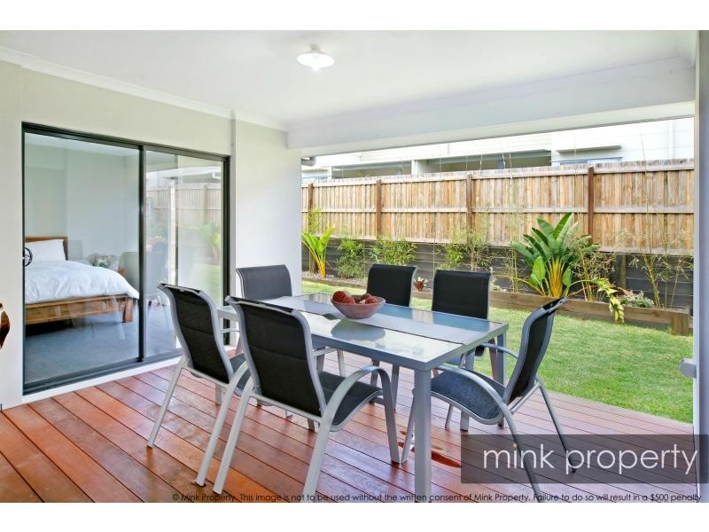 25 Amberjack Street, BRIGHTWATER, Mountain Creek QLD 4557