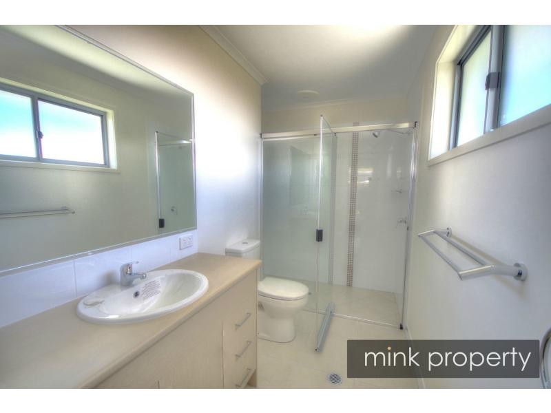 6 Sweetlip Circuit, Brightwater, Mountain Creek QLD 4557