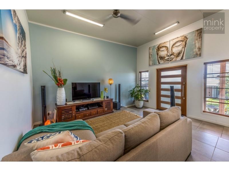 30 ROBUR Crescent, BRIGHTWATER, Mountain Creek QLD 4557