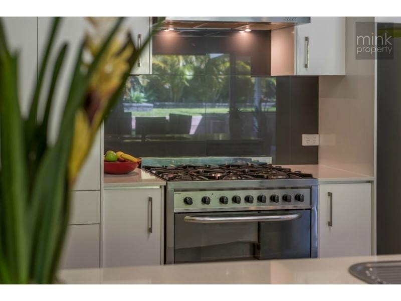 30 ROBUR Crescent, BRIGHTWATER, Mountain Creek QLD 4557