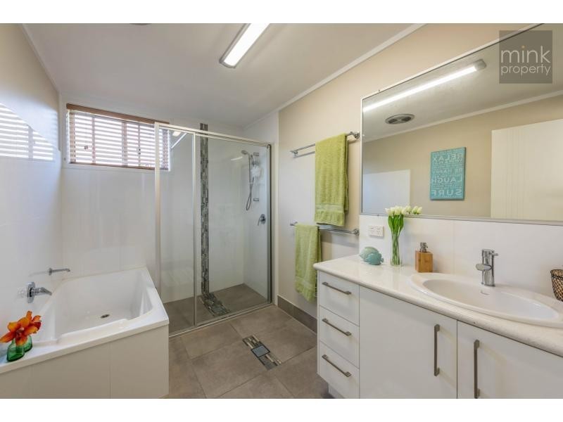 30 ROBUR Crescent, BRIGHTWATER, Mountain Creek QLD 4557