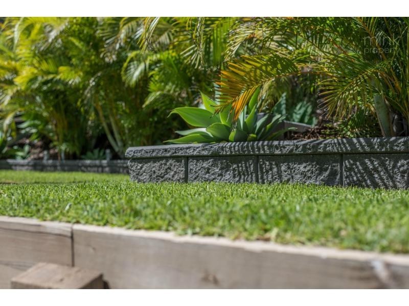 30 ROBUR Crescent, BRIGHTWATER, Mountain Creek QLD 4557