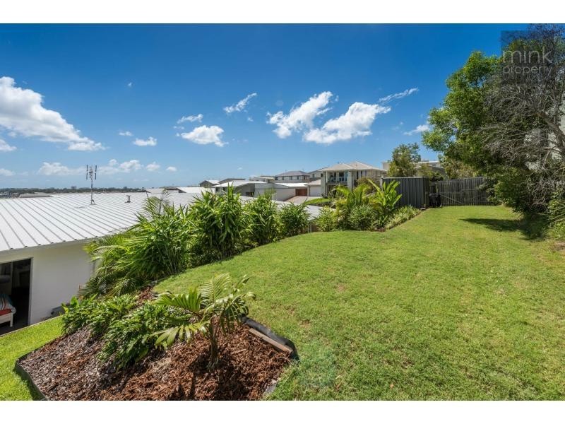 30 ROBUR Crescent, BRIGHTWATER, Mountain Creek QLD 4557