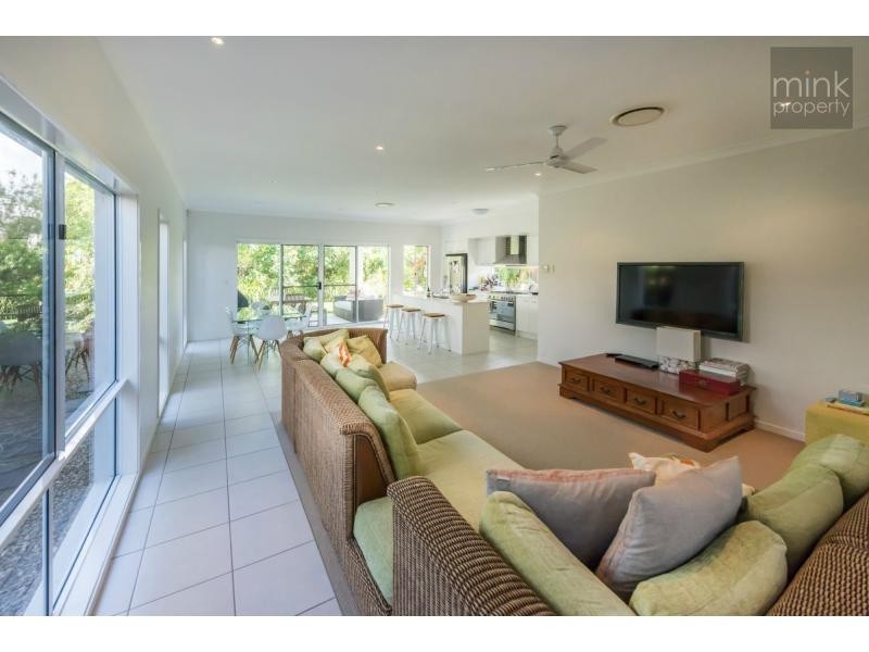 7 Ponytail Circuit, BRIGHTWATER, Mountain Creek QLD 4557