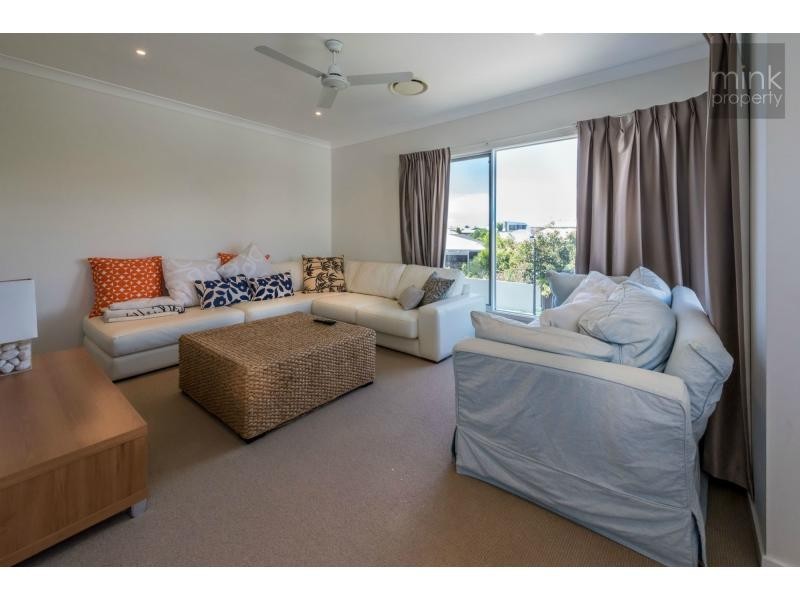 7 Ponytail Circuit, BRIGHTWATER, Mountain Creek QLD 4557
