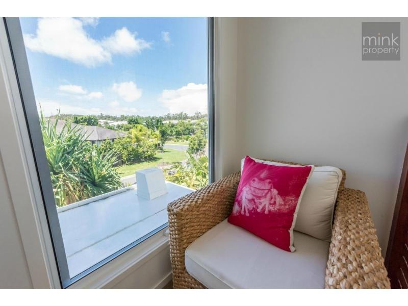7 Ponytail Circuit, BRIGHTWATER, Mountain Creek QLD 4557