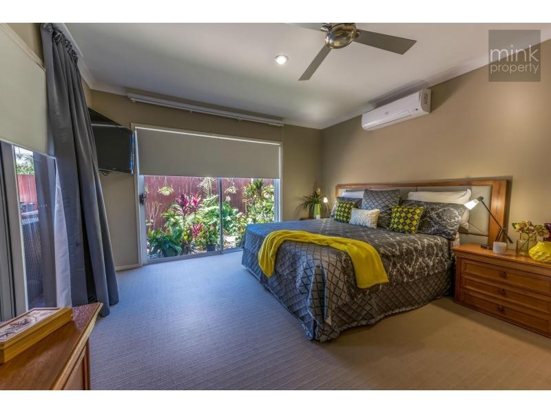 24 TIBOUCHINA Street, BRIGHTWATER, Mountain Creek QLD 4557