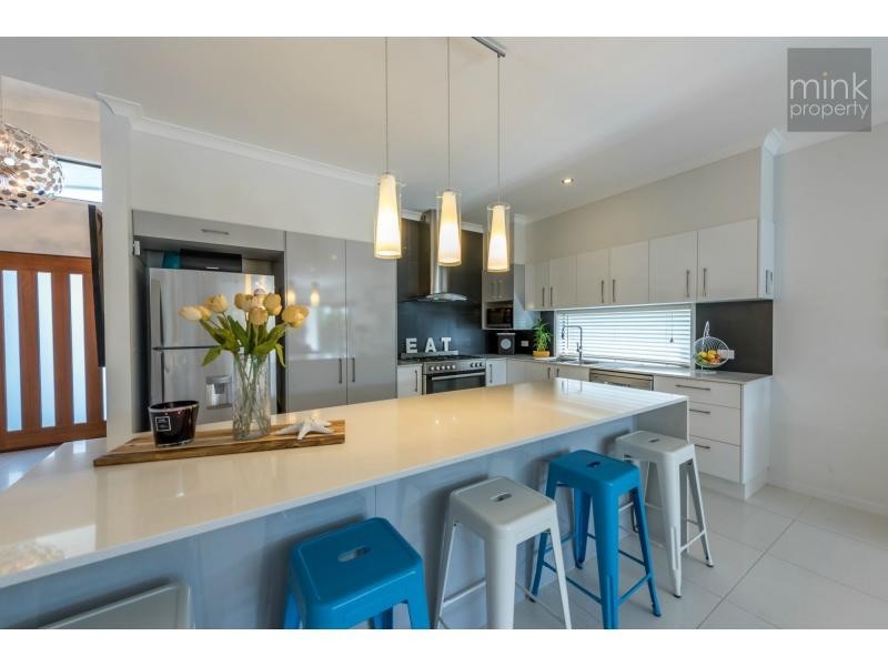 4 Blue Fin Circuit, BRIGHTWATER, Mountain Creek QLD 4557