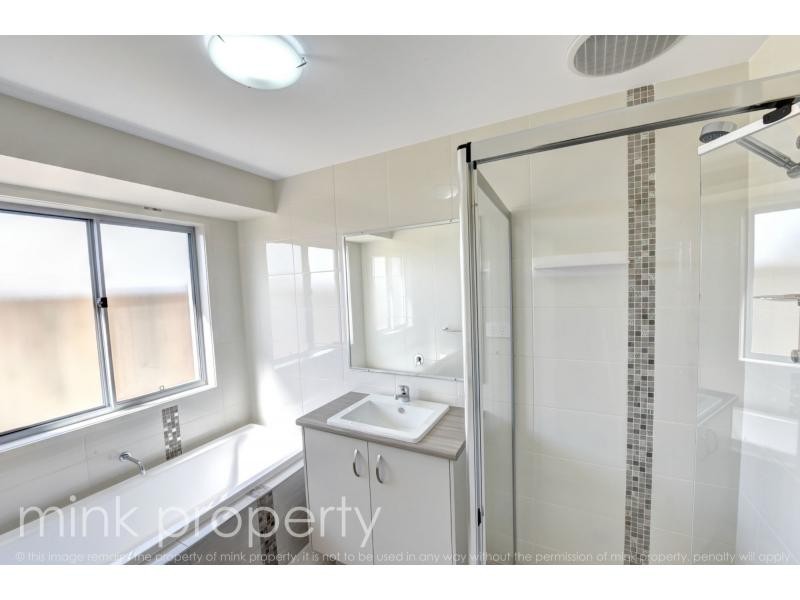 12 Cobia Court, BRIGHTWATER, Mountain Creek QLD 4557