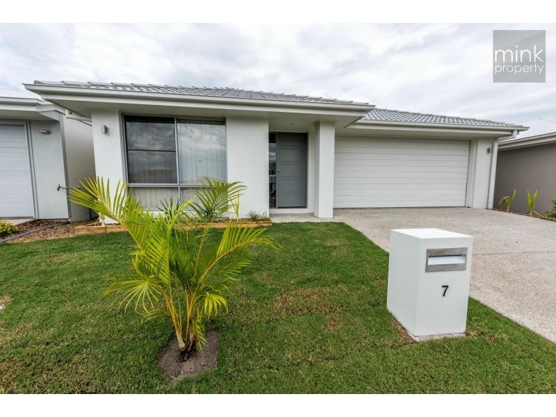 7 Caspian Circuit, BRIGHTWATER, Mountain Creek QLD 4557