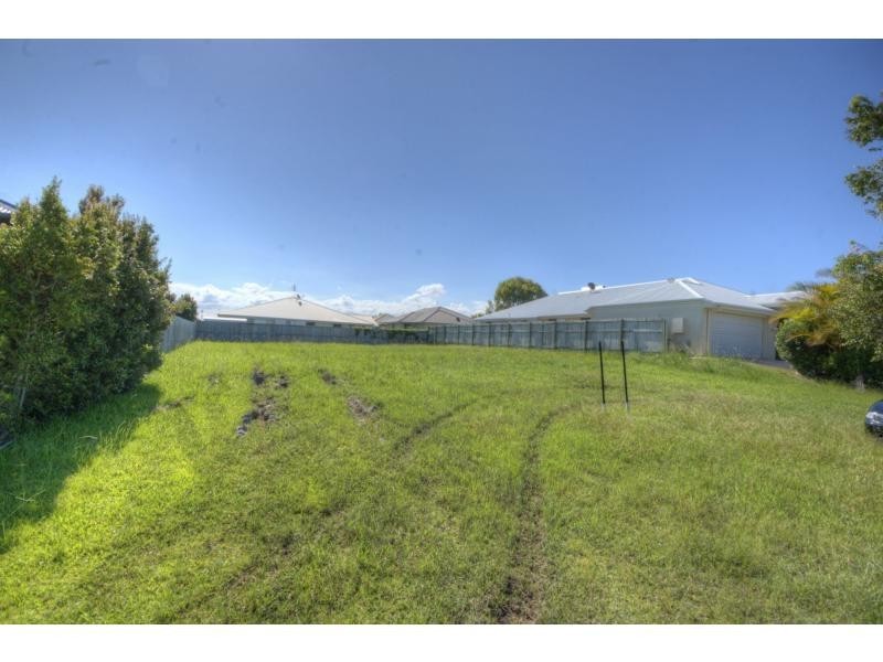 8 CARBEEN Street, KAWANA FOREST, Meridan Plains QLD 4551