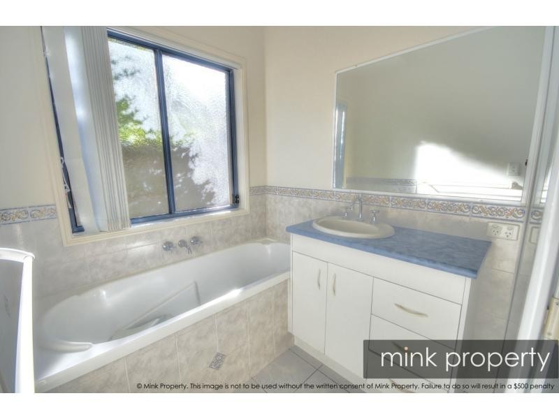 45 Escolar Drive, GLENFIELDS, Mountain Creek QLD 4557