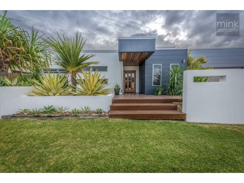 35 WATER LILY Way, BRIGHTWATER, Mountain Creek QLD 4557