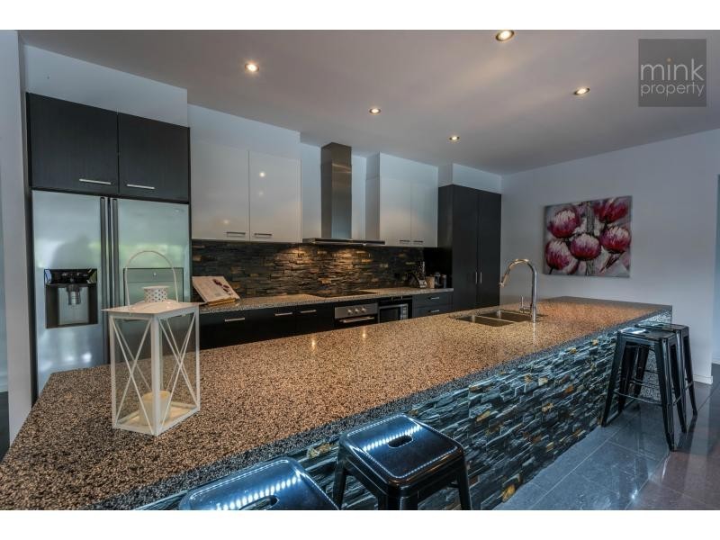 35 WATER LILY Way, BRIGHTWATER, Mountain Creek QLD 4557