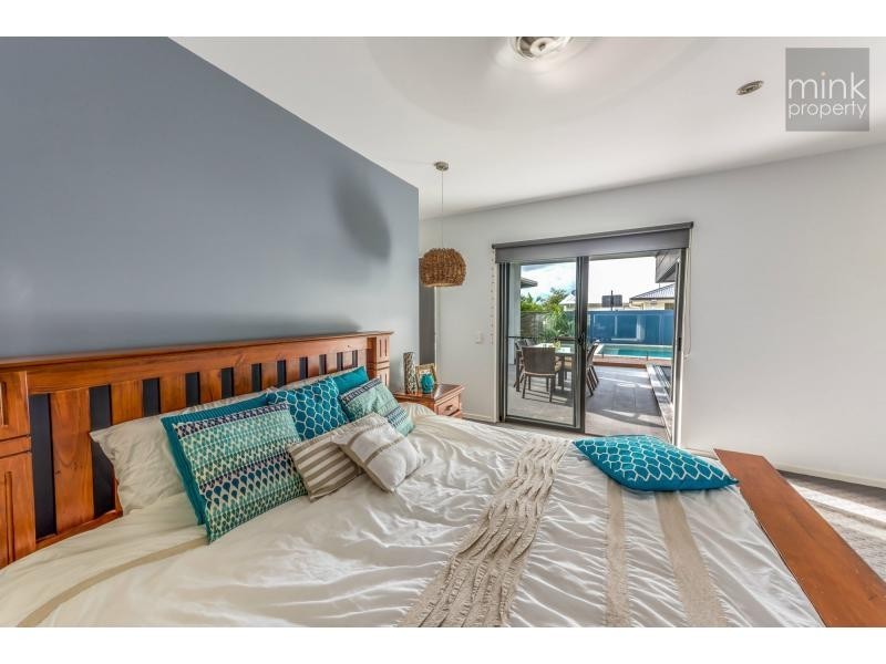 35 WATER LILY Way, BRIGHTWATER, Mountain Creek QLD 4557