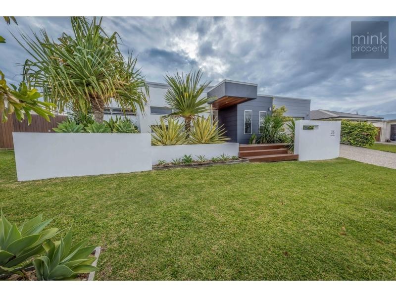 35 WATER LILY Way, BRIGHTWATER, Mountain Creek QLD 4557