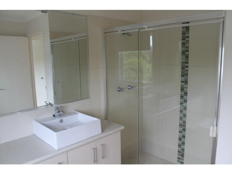 12 Zante Lane, Kawana Island QLD 4575