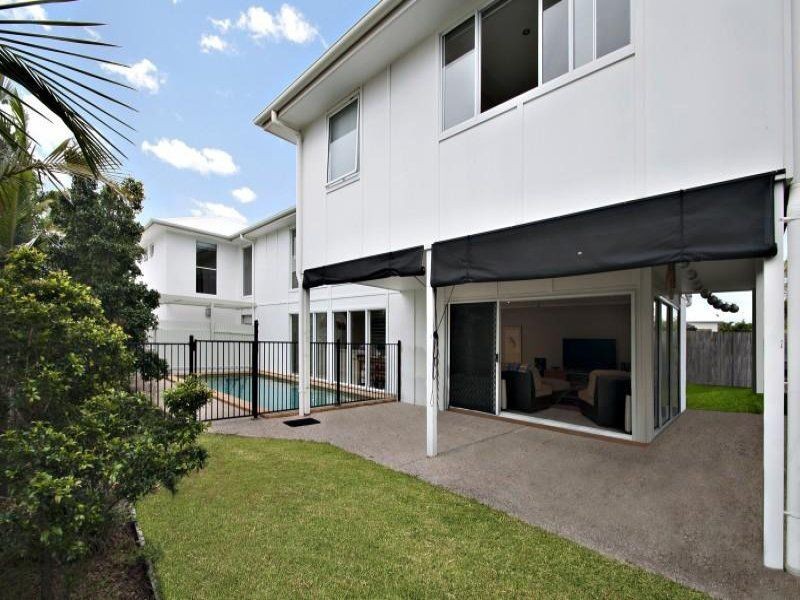 12 Zante Lane, Kawana Island QLD 4575