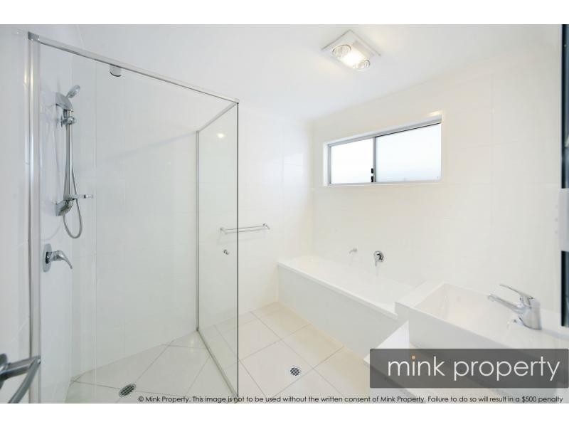 8 Daydream Street, BRIGHTWATER, Mountain Creek QLD 4557