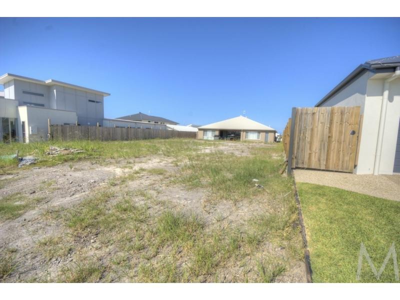 28 TIBOUCHINA Street, BRIGHTWATER, Mountain Creek QLD 4557