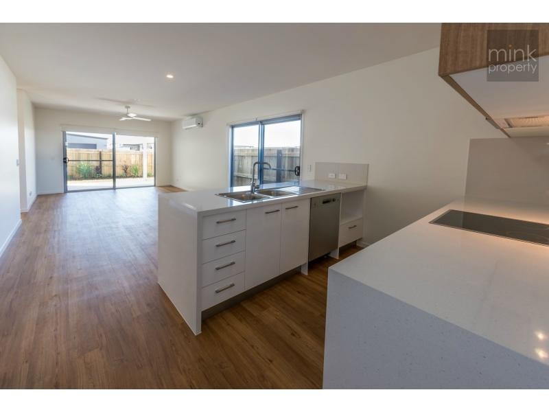 11 Cape Street, Birtinya QLD 4575