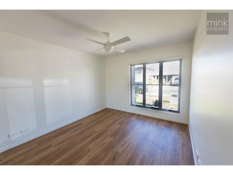 11 Cape Street, Birtinya QLD 4575