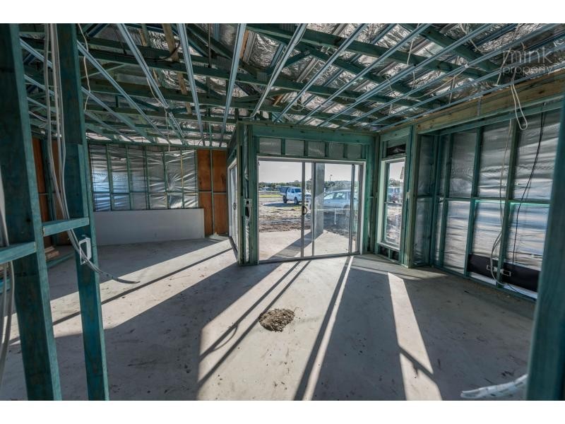 L993 NEWRY Street, BRIGHTWATER, Mountain Creek QLD 4557