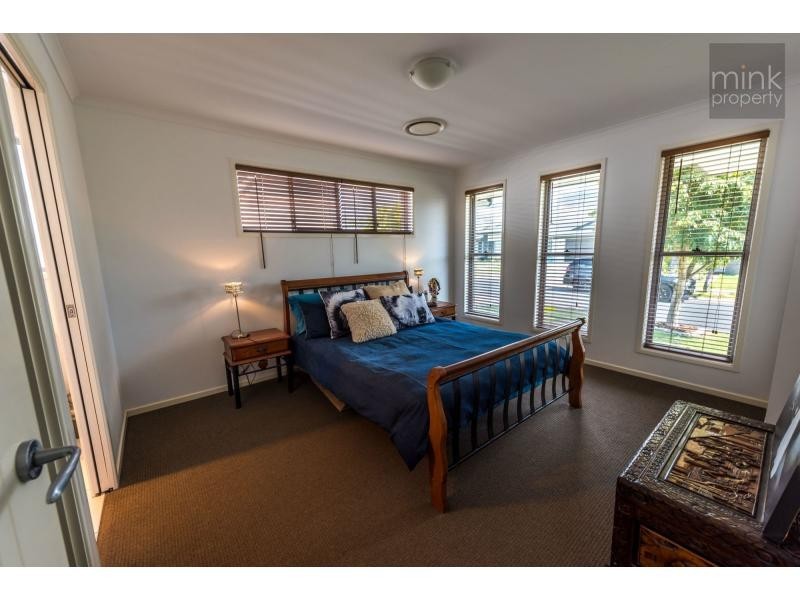 12 Flindersia Place, Brightwater, Mountain Creek QLD 4557