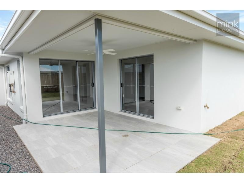 9 Daydream Street, Brightwater, Mountain Creek QLD 4557