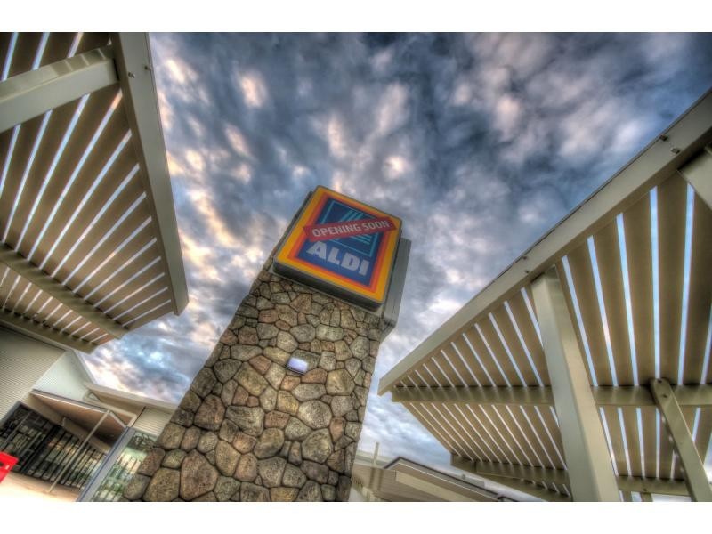 7 LAMATIA Drive, BRIGHTWATER, Mountain Creek QLD 4557