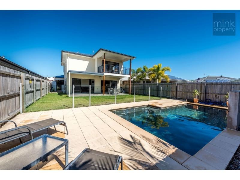 6 SKUA Place, BRIGHTWATER, Mountain Creek QLD 4557